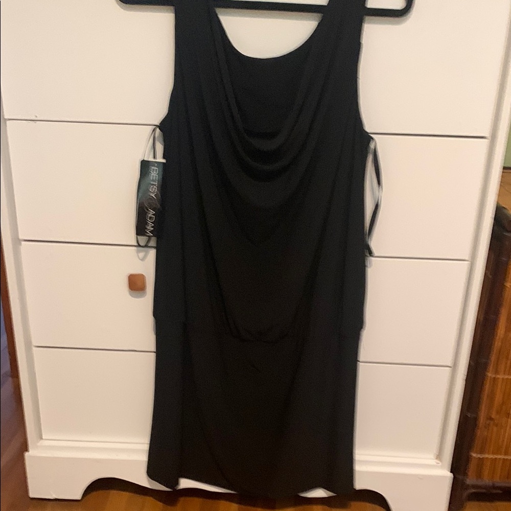 Elegant Black Sleeveless Dress